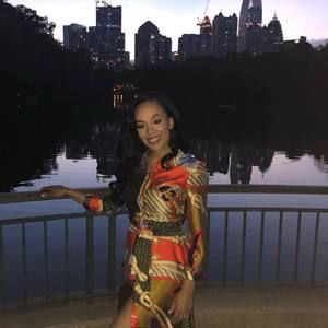 Meet your Posher, Crystal